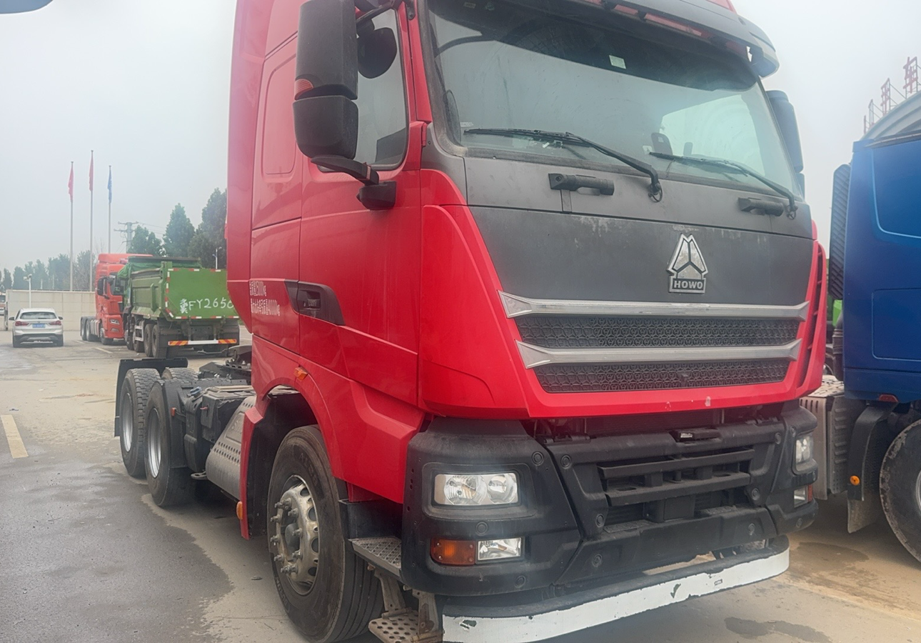 重汽豪沃 HOWO TH7 540马力 6×4 牵引车