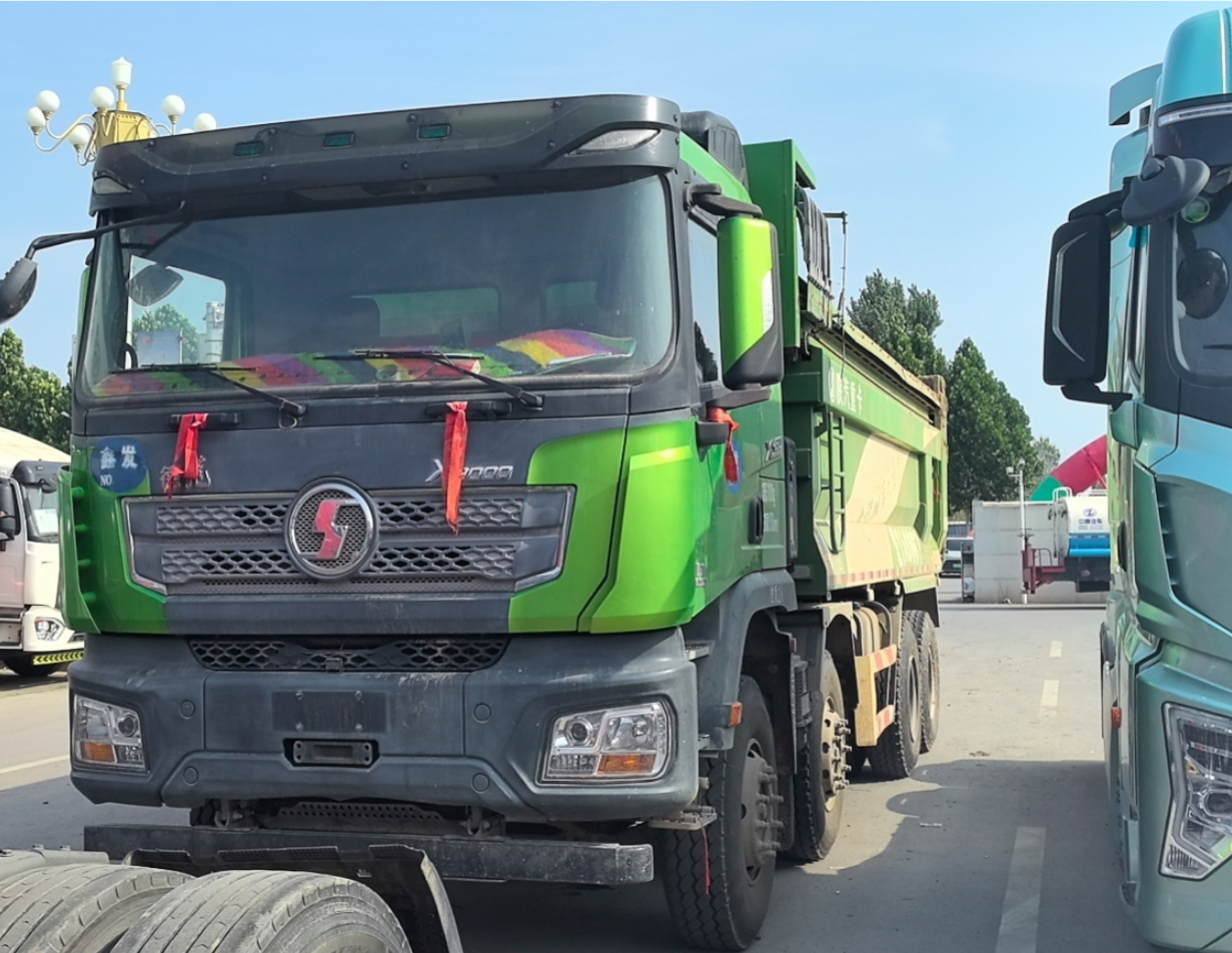 陕汽 德龙X3000 460马力 6×4 自卸车