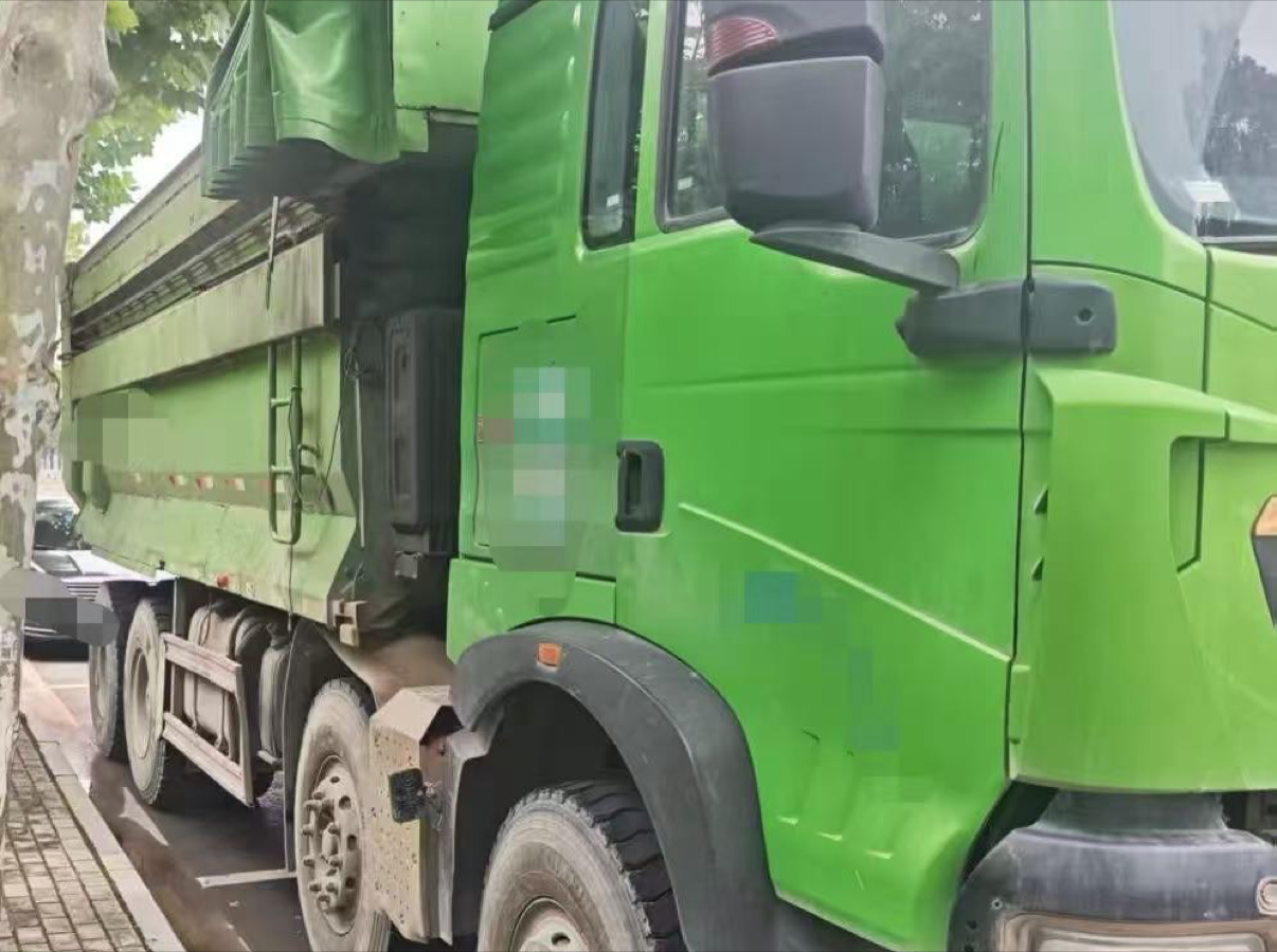 重汽豪沃 HOWO TX 400马力 8×4 自卸车 2