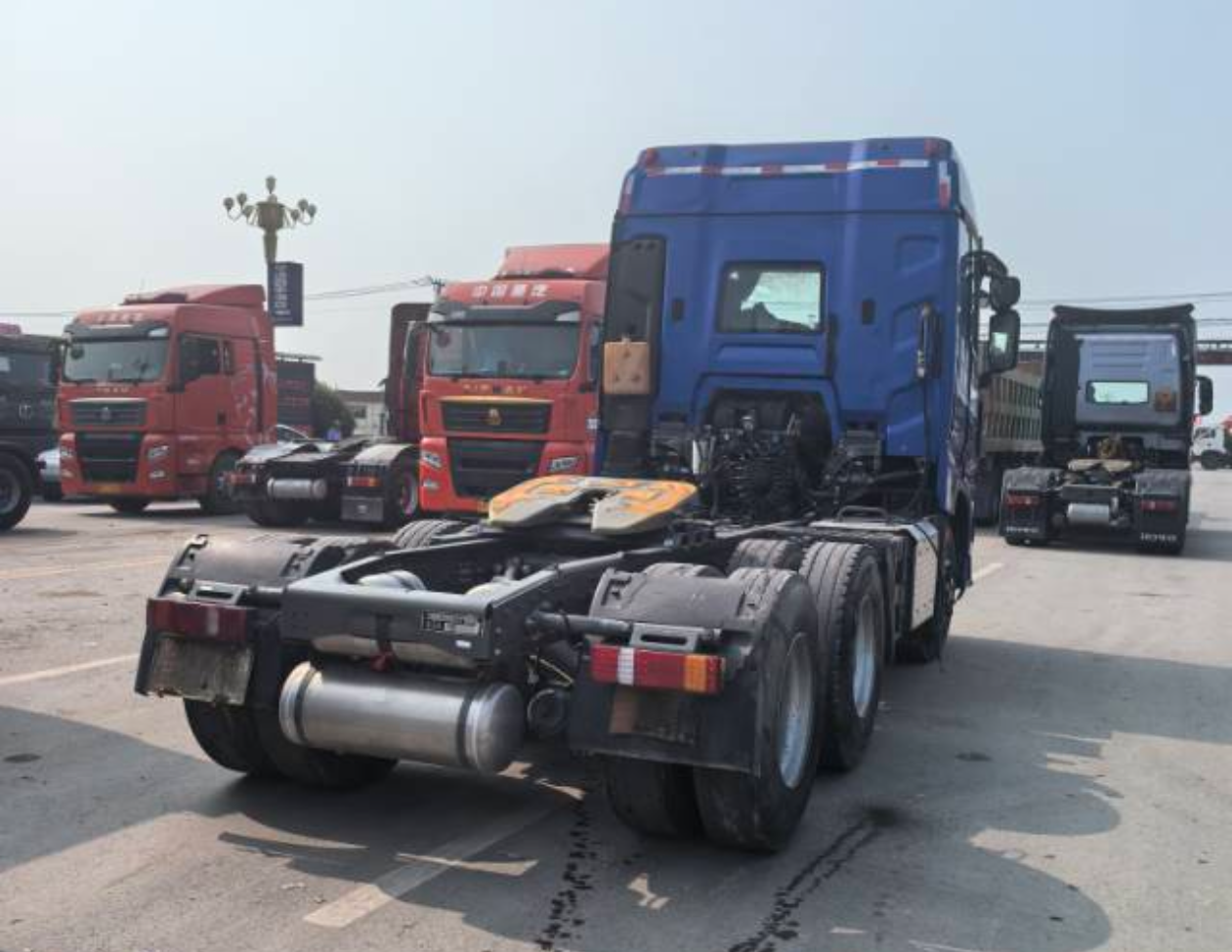 重汽豪沃 其他车系 460马力 6×4 牵引车 2