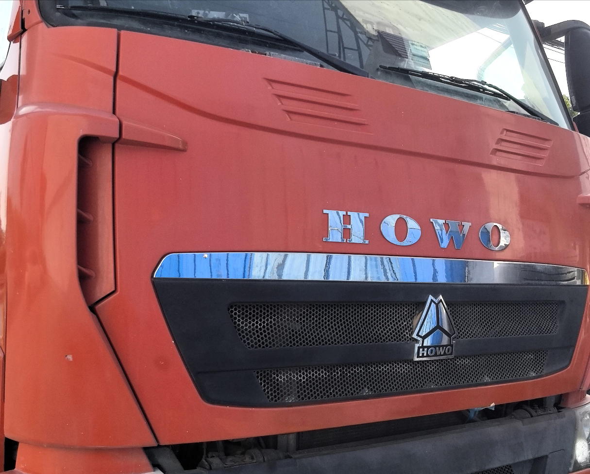 重汽豪沃 HOWO T7H 540马力 6×4 牵引车 2