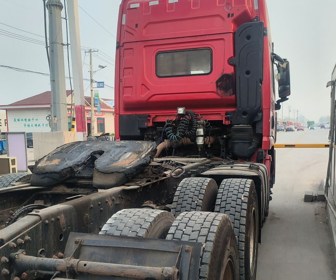 陕汽 德龙X3000 460马力 6×4 牵引车 2