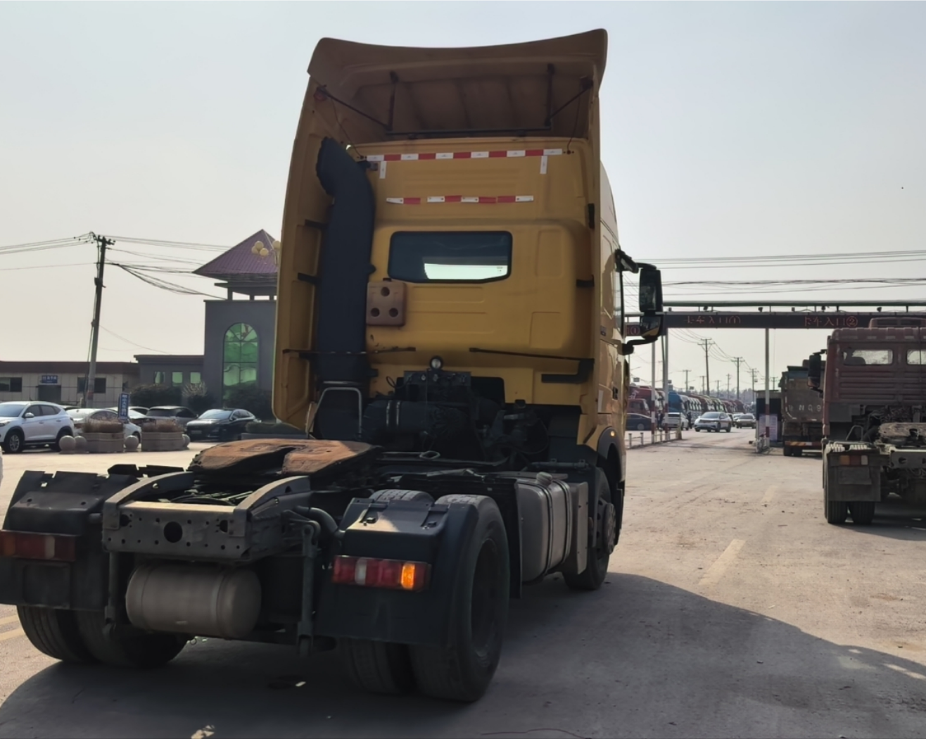 重汽豪沃 HOWO TH7 480马力 4×2 牵引车 2