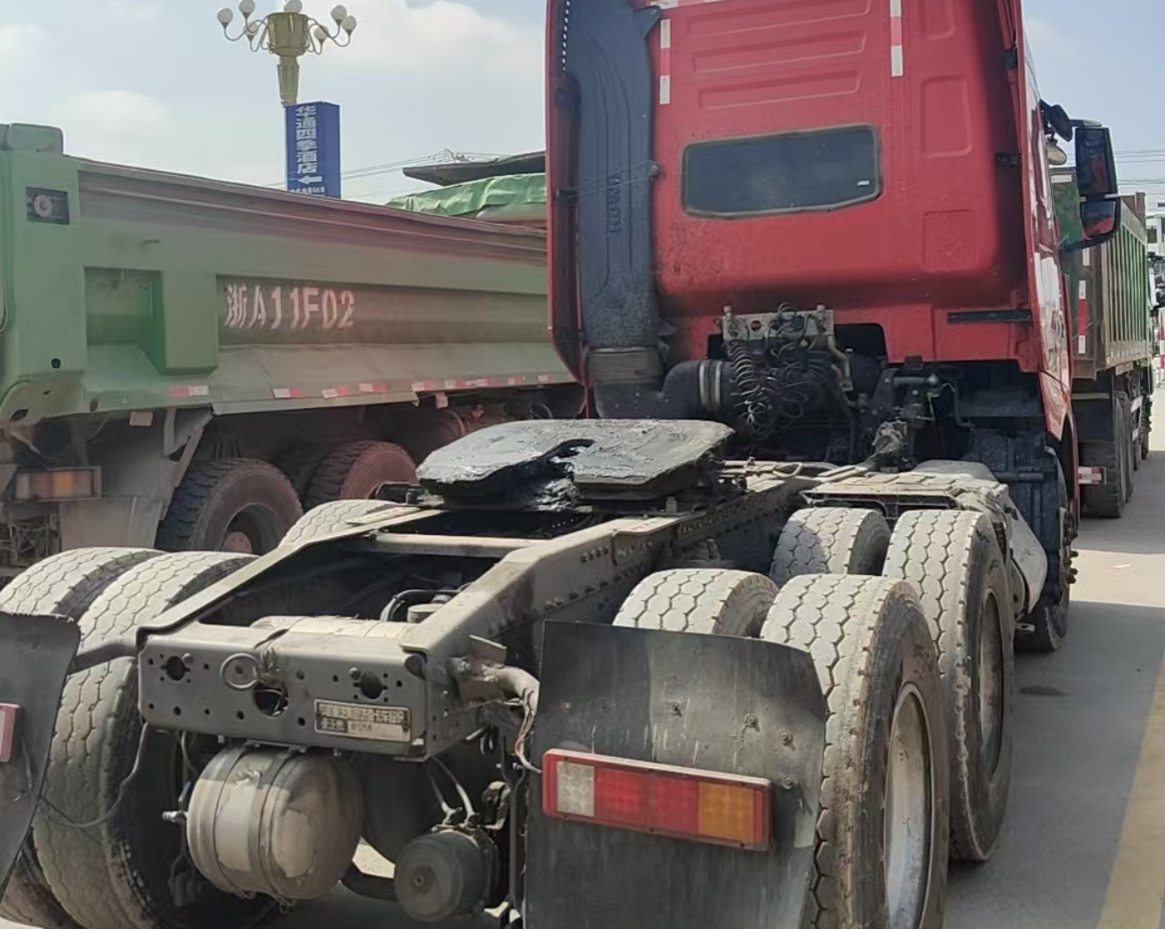 重汽豪沃 HOWO T7H 500马力 6×4 牵引车 2