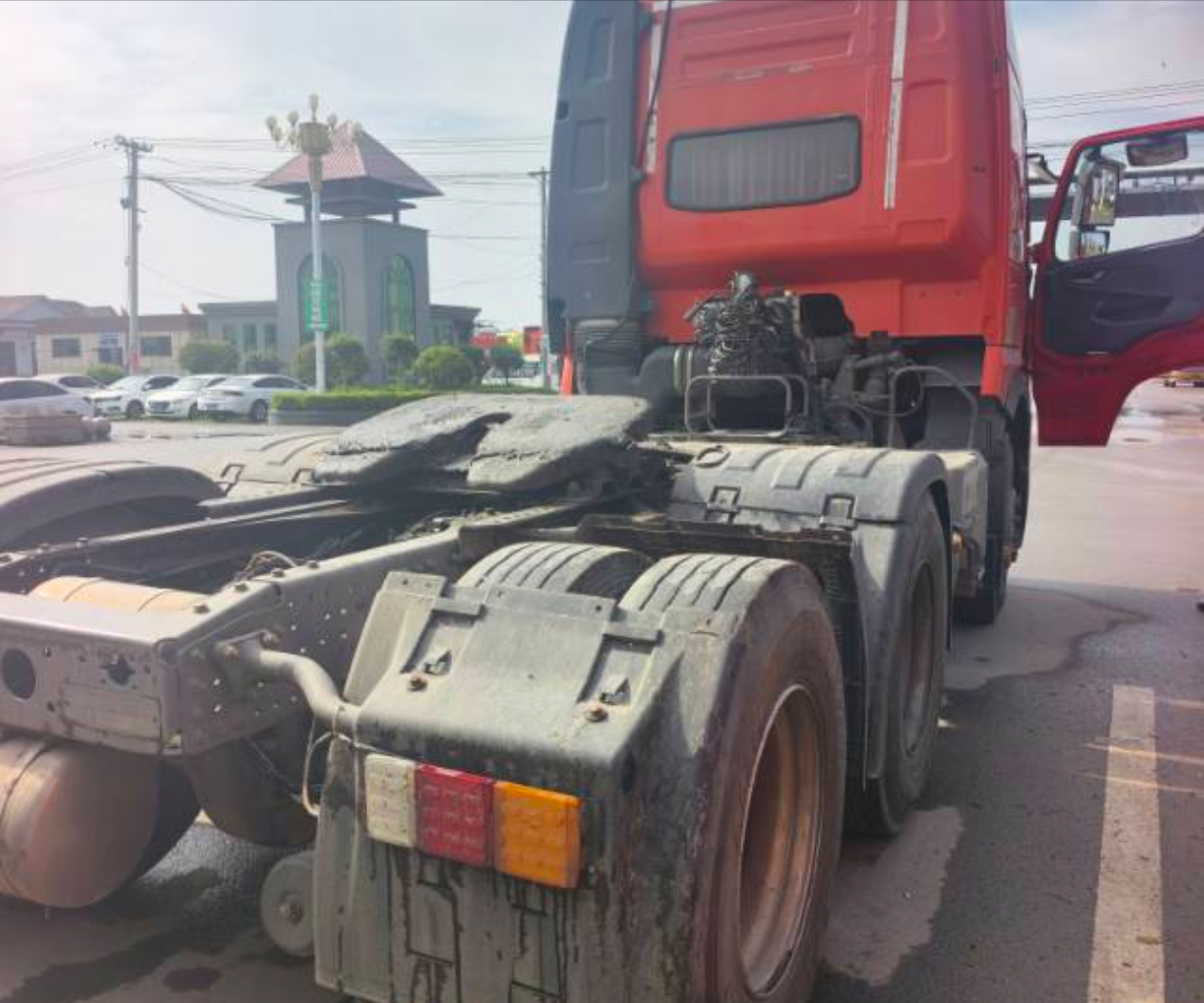 重汽豪沃 HOWO N7W 460马力 6×4 牵引车 2