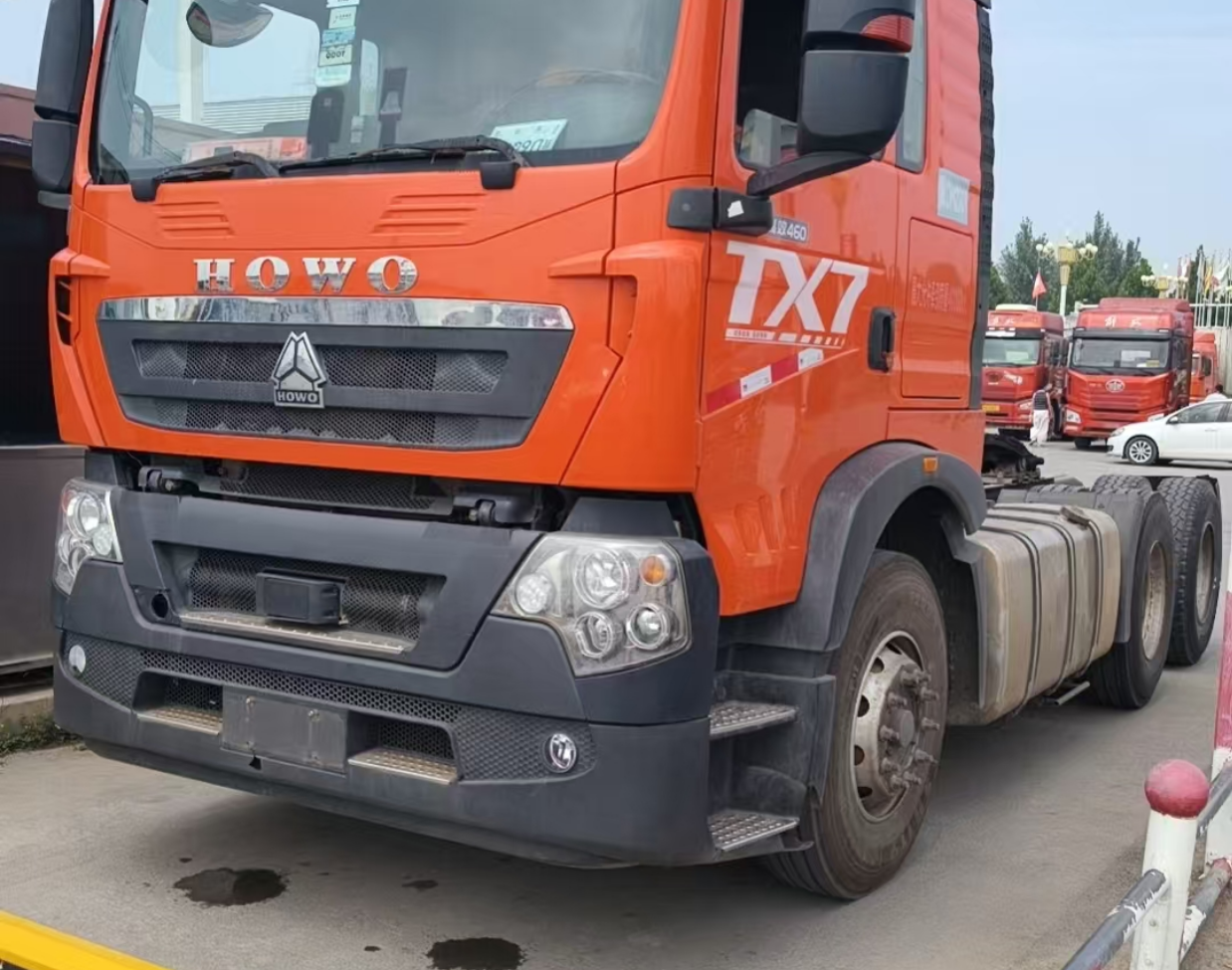 重汽豪沃 HOWO TX7 460马力 6×4 牵引车