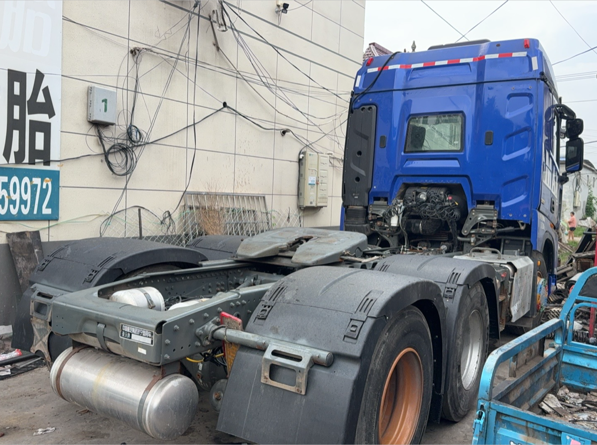 重汽豪沃 其他车系 460马力 6×4 牵引车 2