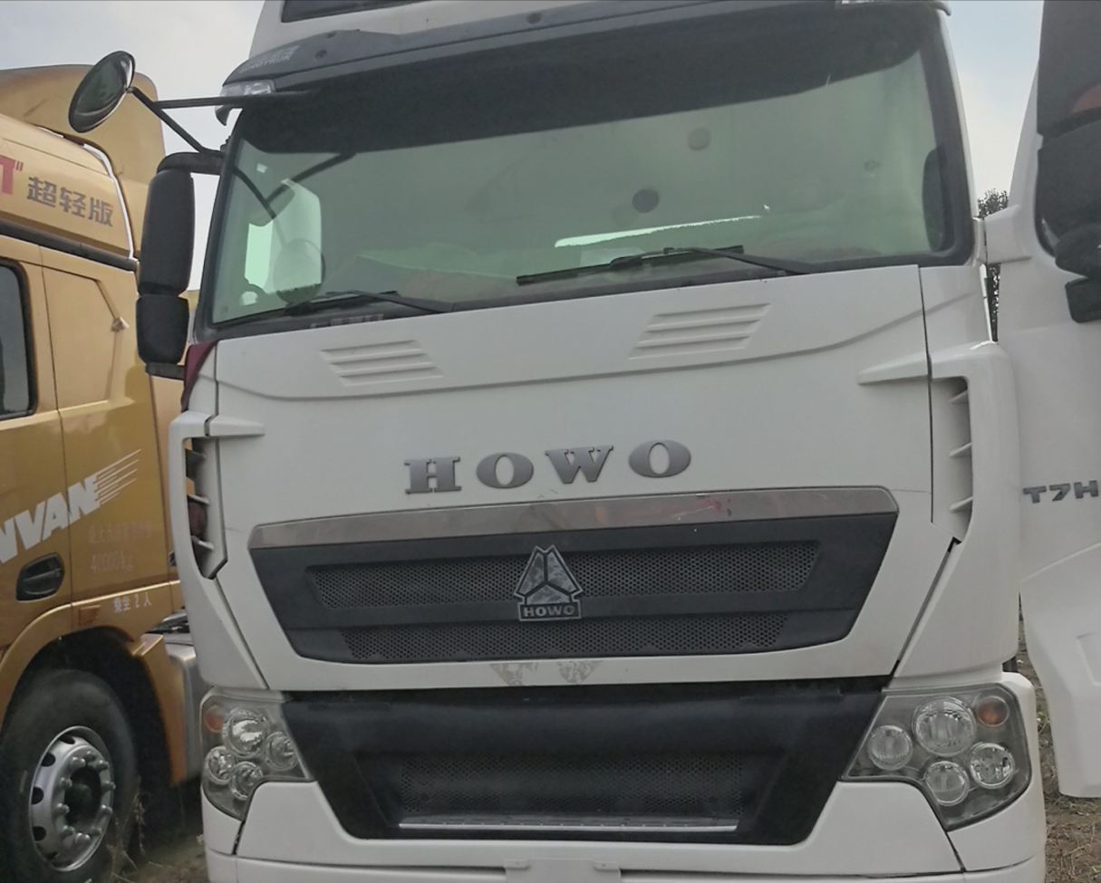 重汽豪沃 HOWO T7H 540马力 6×4 牵引车