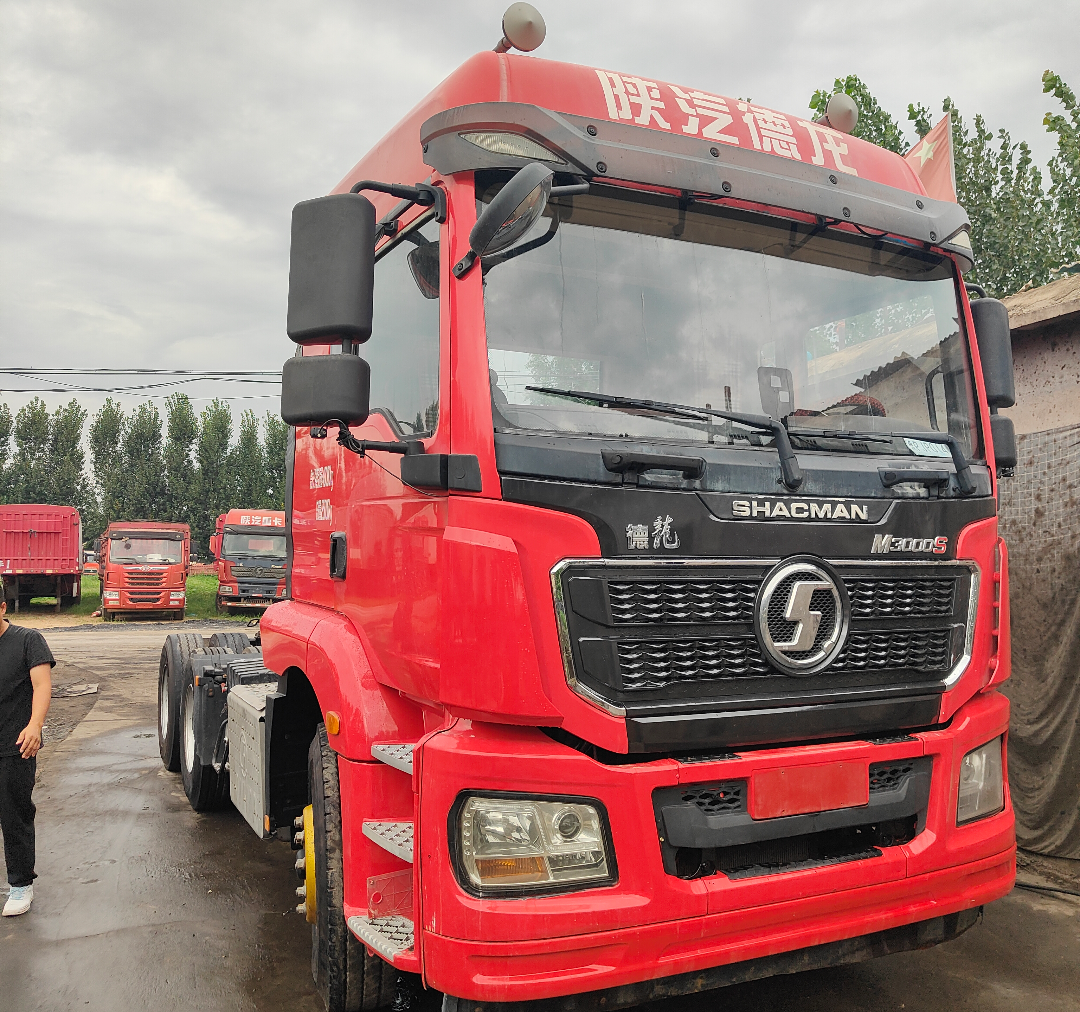 陕汽 德龙M3000S 460马力 6×4 牵引车