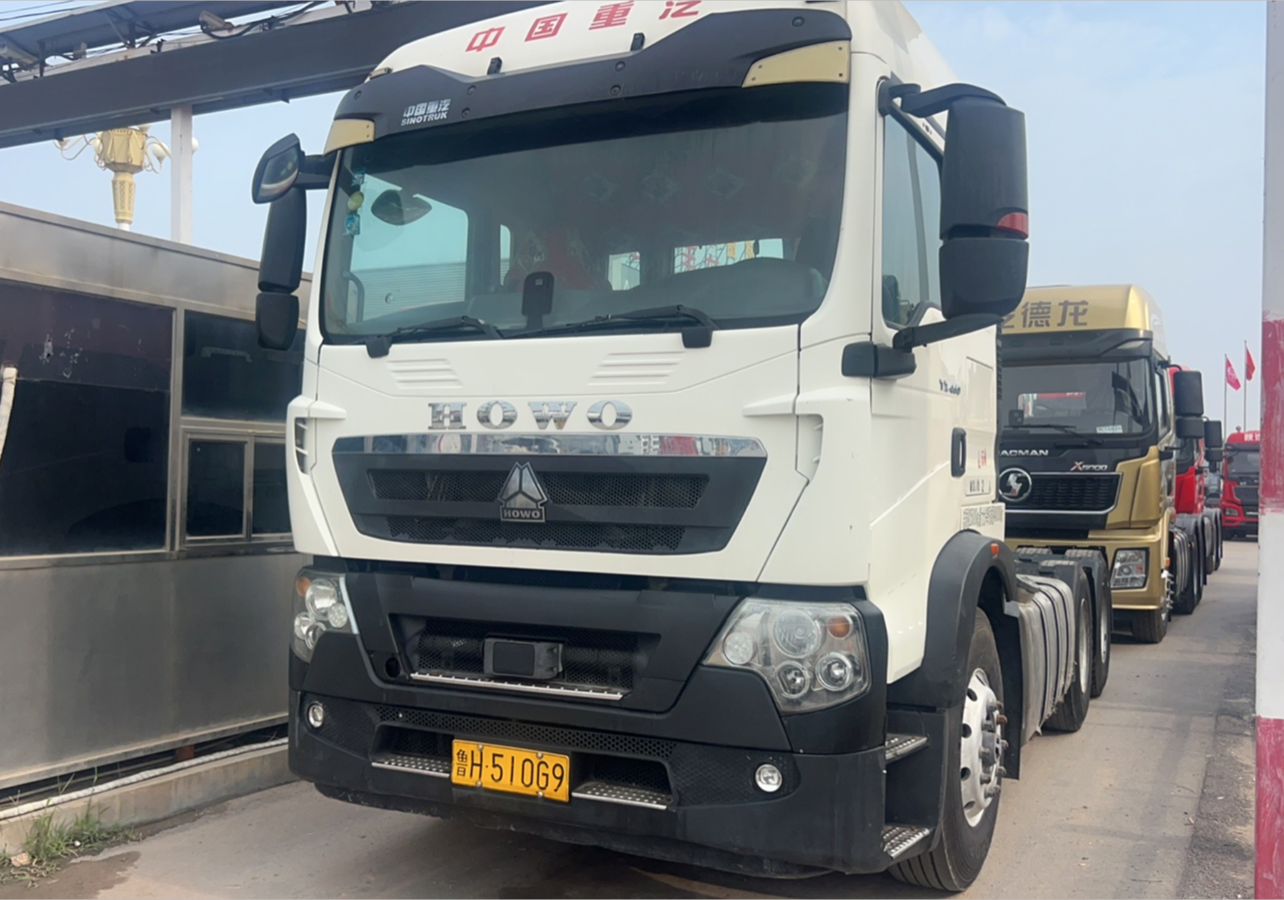 重汽豪沃 HOWO TX7 460马力 6×4 牵引车