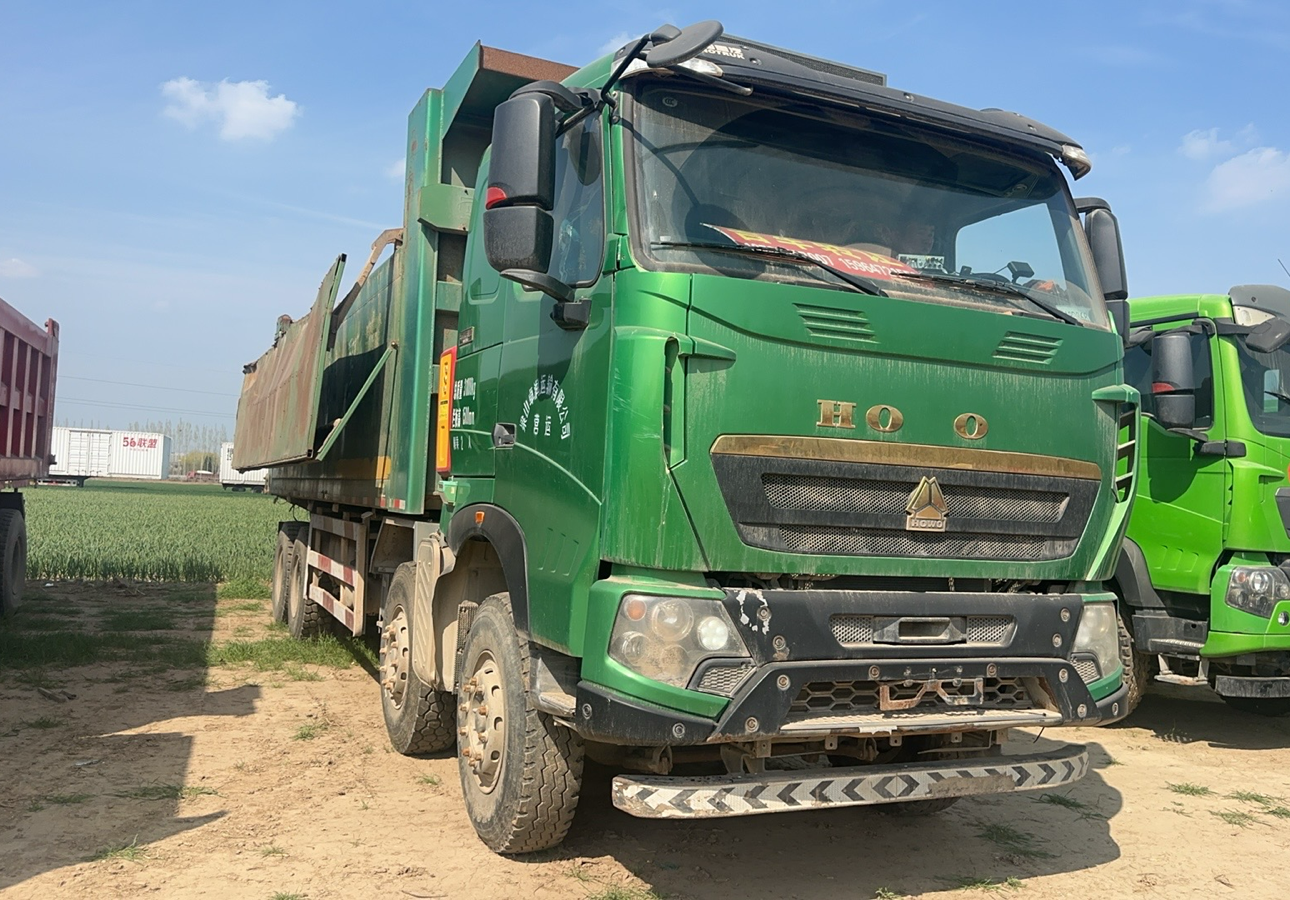 重汽豪沃 HOWO T7H 500马力 8×4 自卸车