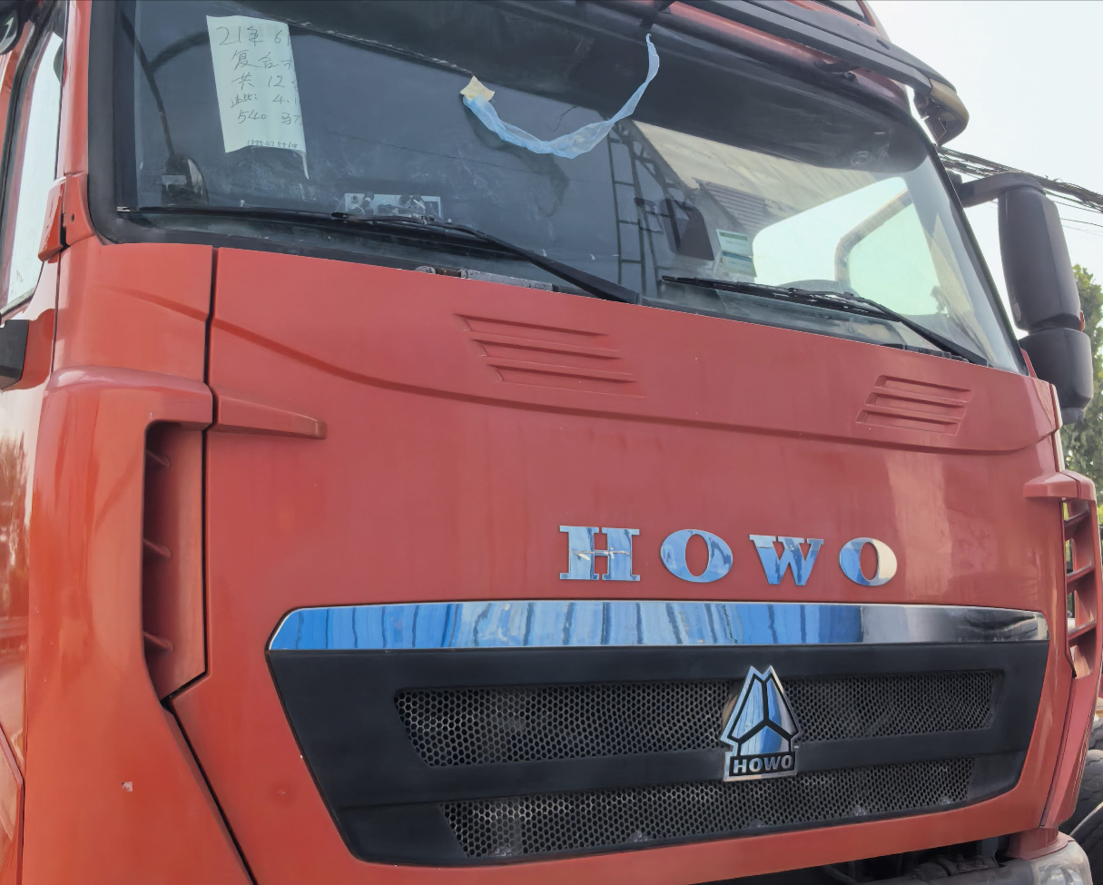 重汽豪沃 HOWO T7H 540马力 6×4 牵引车