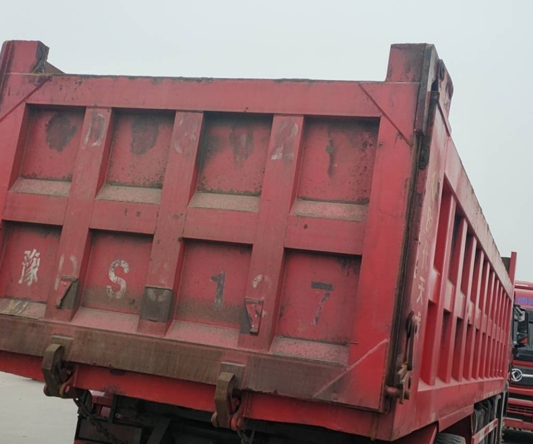 陕汽 德龙X3000 430马力 8×4 自卸车 2