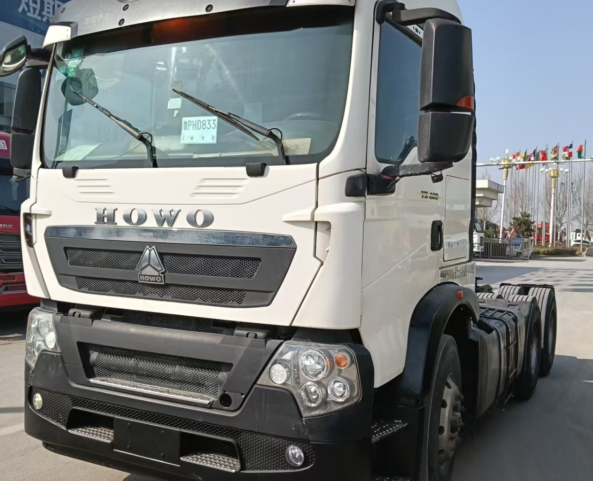 重汽豪沃 HOWO TX 460马力 6×4 牵引车