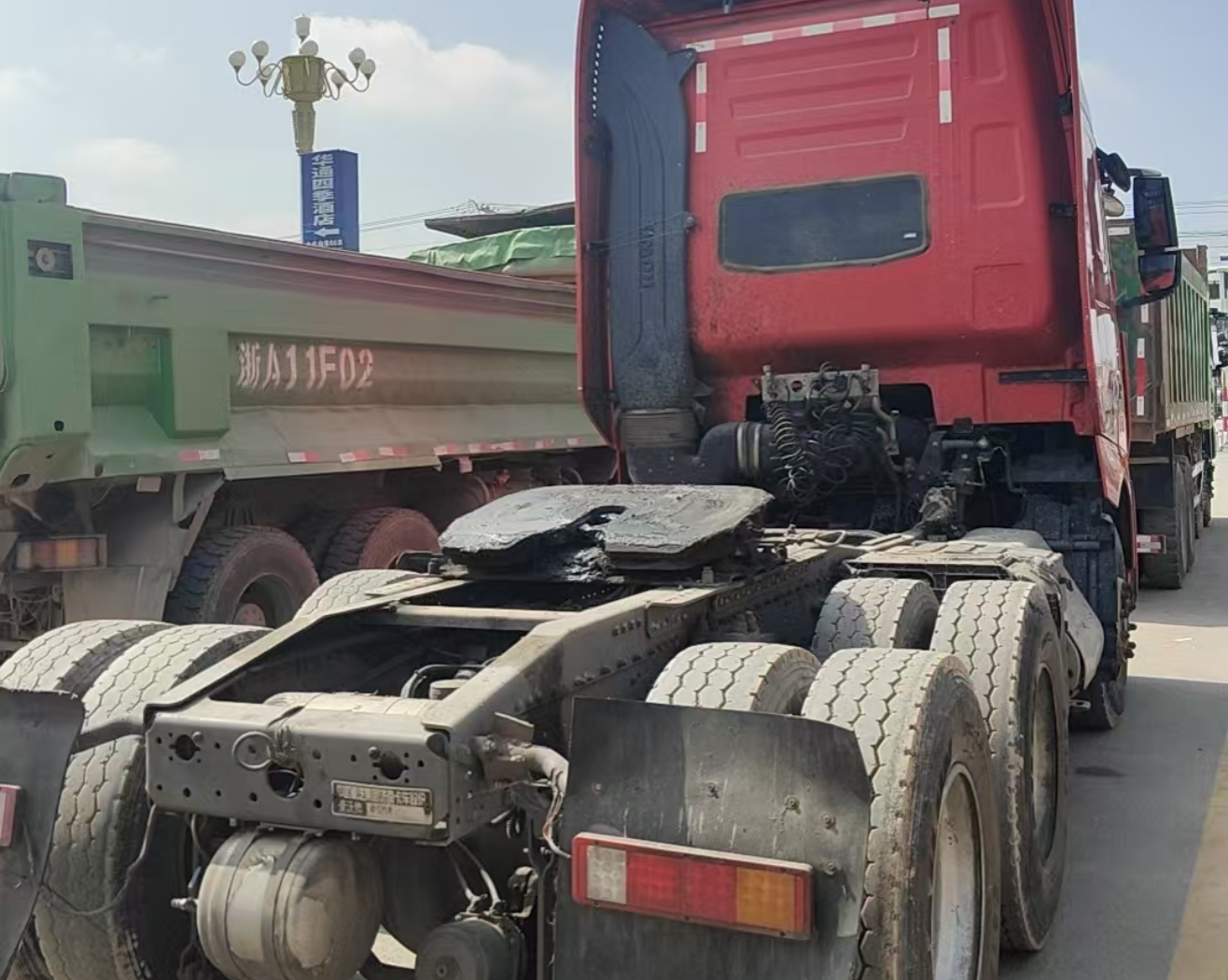 重汽豪沃 HOWO T7H 500马力 6×4 牵引车 2