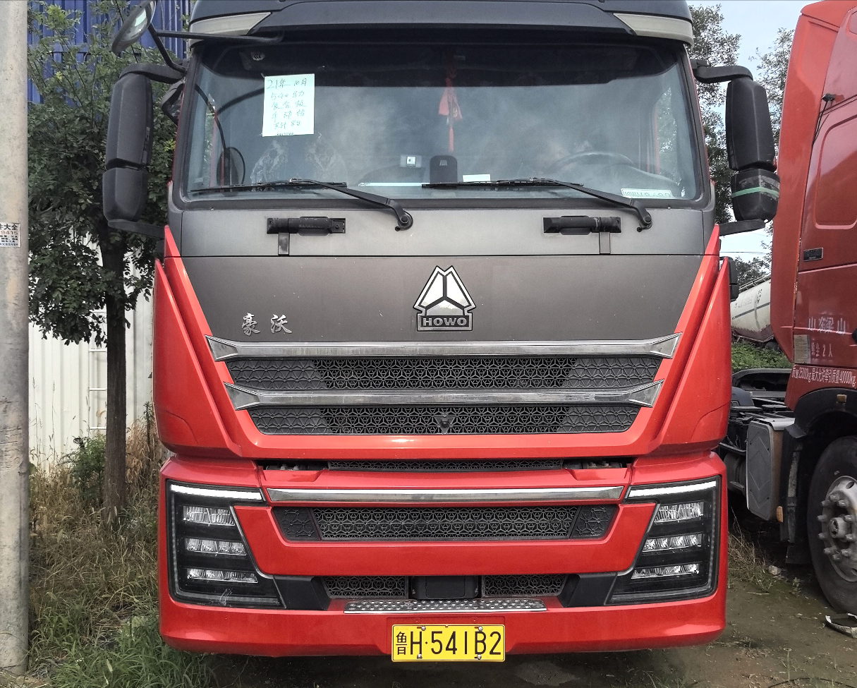 重汽豪沃 HOWO T7H 540马力 6×4 牵引车