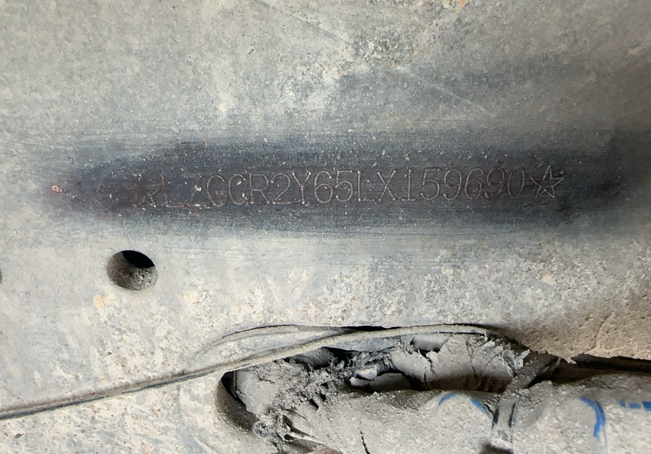 陕汽 德龙X3000 430马力 8×4 自卸车 3
