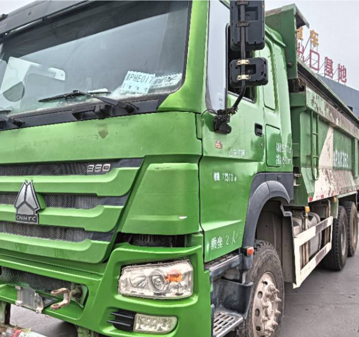 重汽豪沃 HOWO 380马力 6×2 自卸车