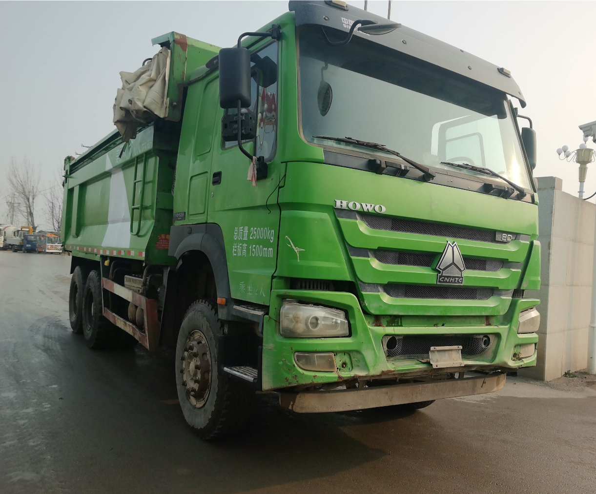 重汽豪沃 HOWO-7 380马力 6×4 自卸车