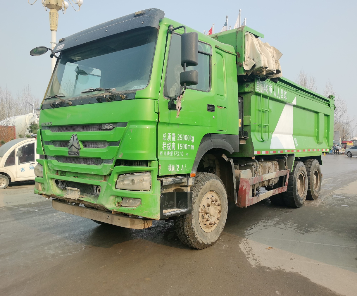 重汽豪沃 HOWO-7 380马力 6×4 自卸车 2