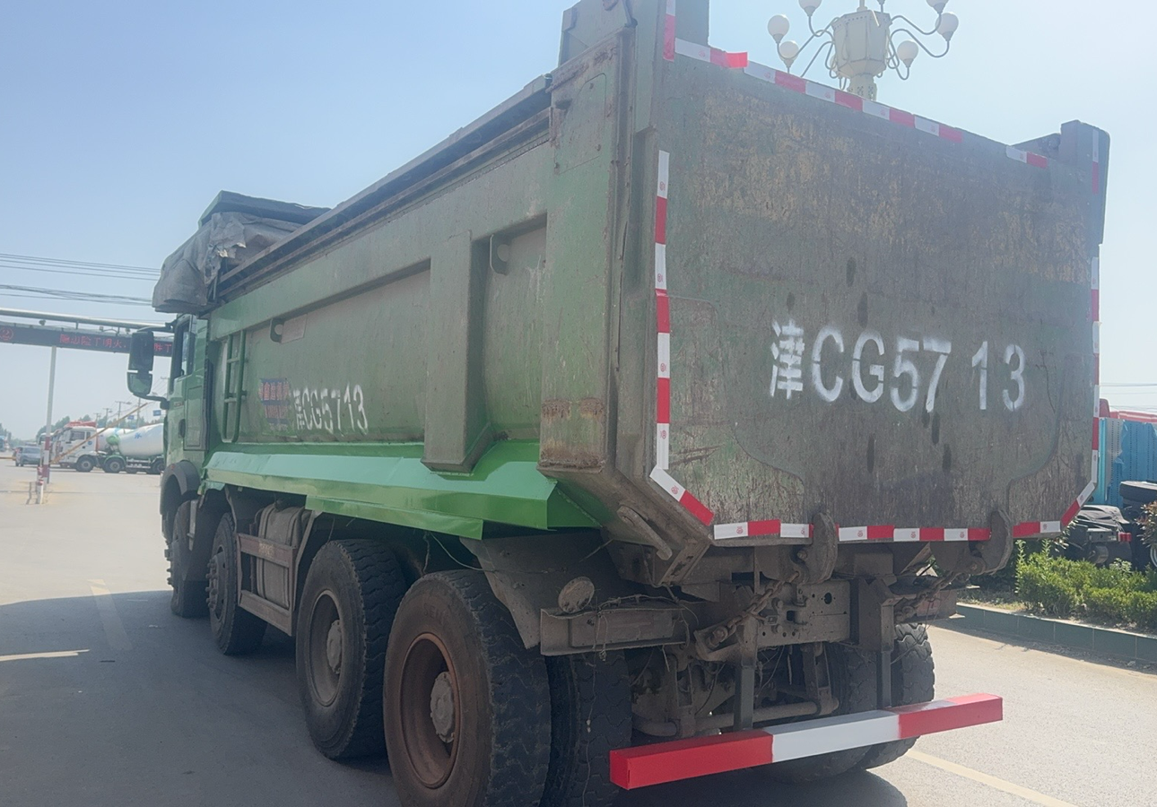 重汽豪沃 HOWO TX 440马力 8×4 自卸车 2