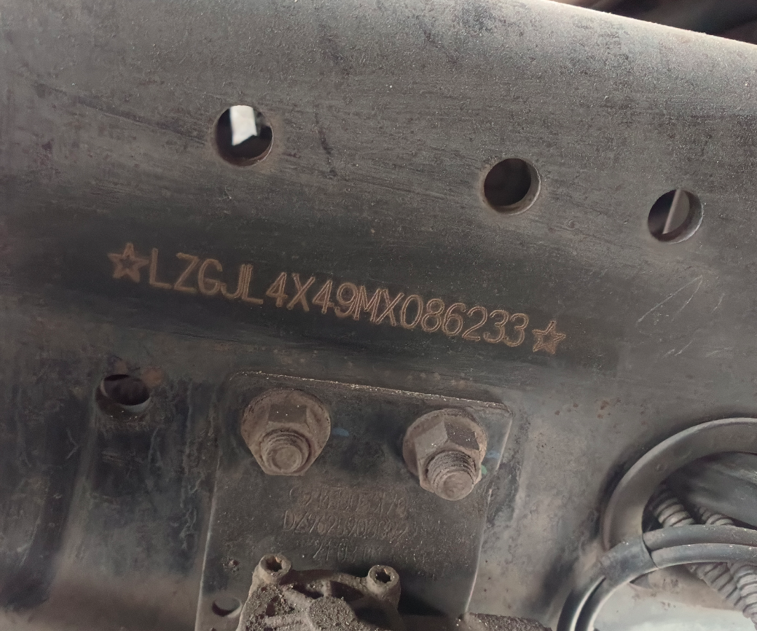 陕汽 德龙X3000 460马力 6×4 牵引车 3