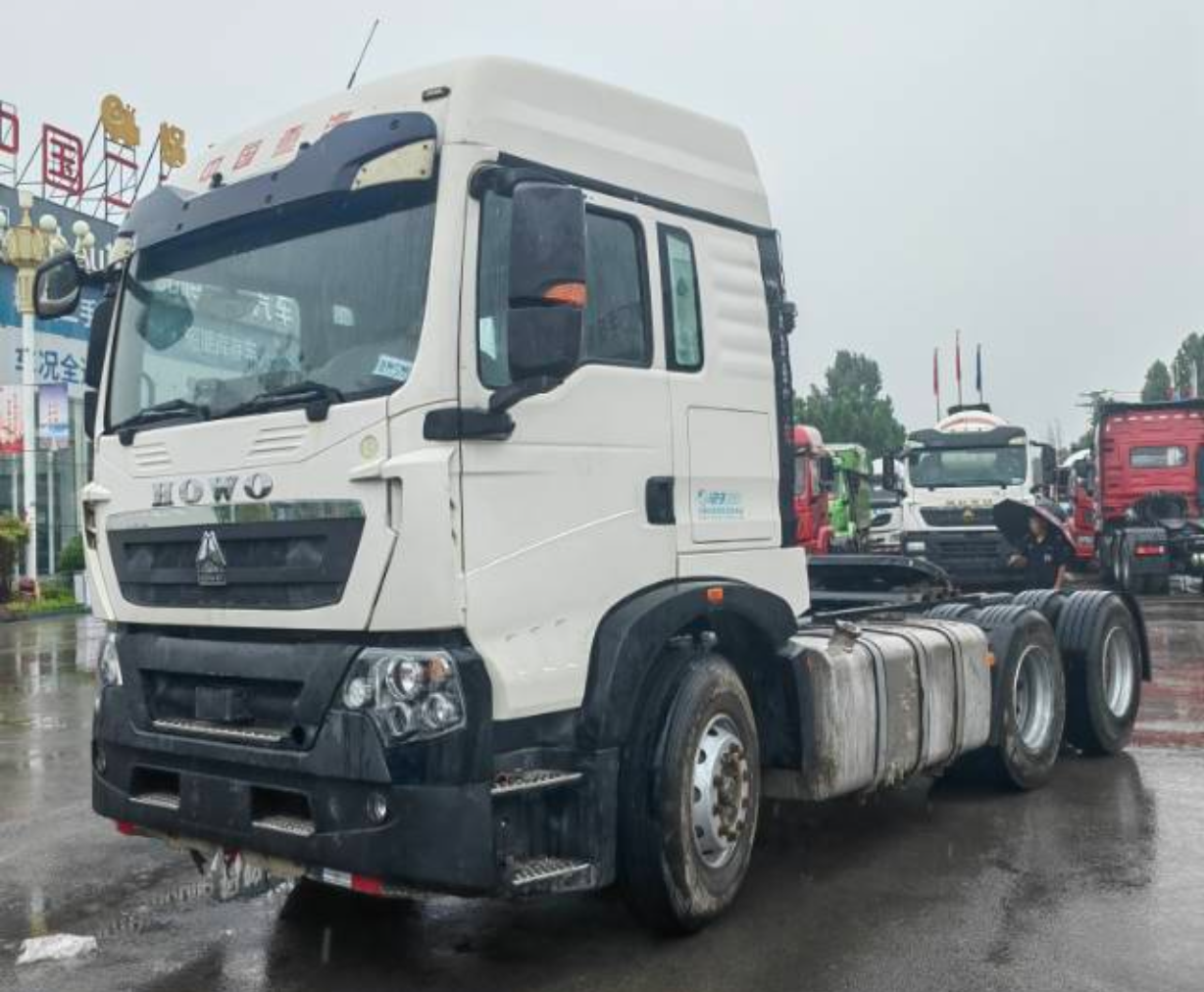 重汽豪沃 HOWO N5G 460马力 6×4 牵引车