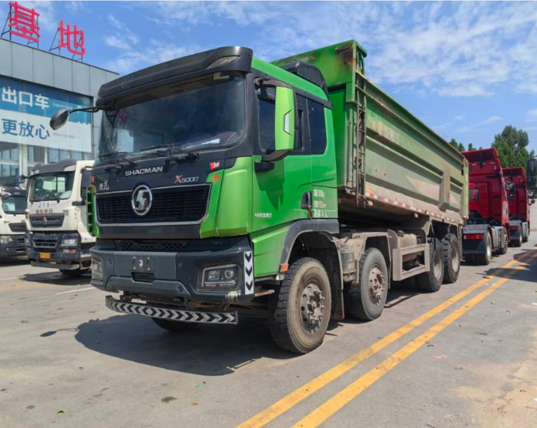 陕汽 德龙X5000 480马力 8×4 自卸车