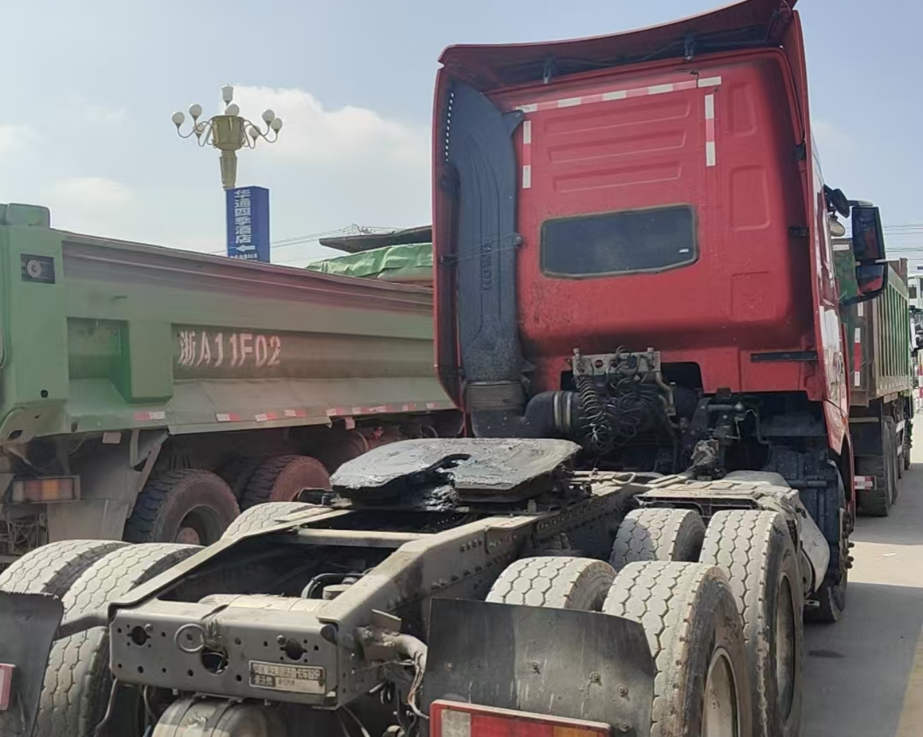 重汽豪沃 HOWO TH7 500马力 6×4 牵引车 2