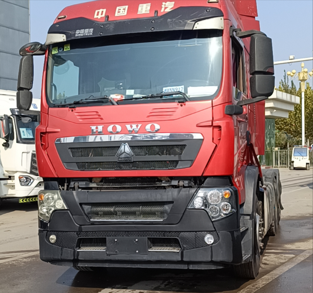 重汽豪沃 HOWO TX 460马力 6×4 牵引车 2