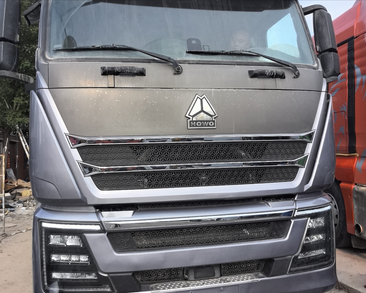 重汽豪沃 HOWO T7H 540马力 6×4 牵引车 2