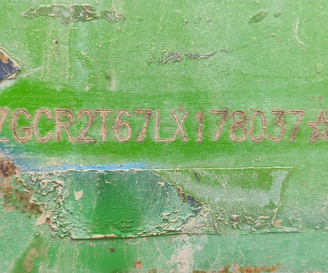 陕汽 德龙新M3000 375马力 8×4 自卸车 3