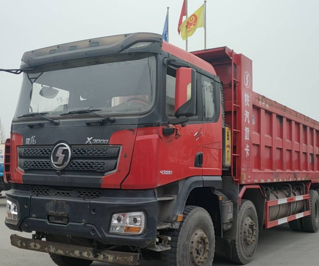 陕汽 德龙X3000 430马力 8×4 自卸车