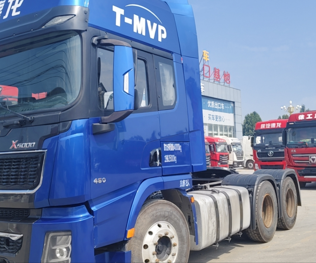 陕汽 德龙X5000 460马力 6×4 牵引车 2