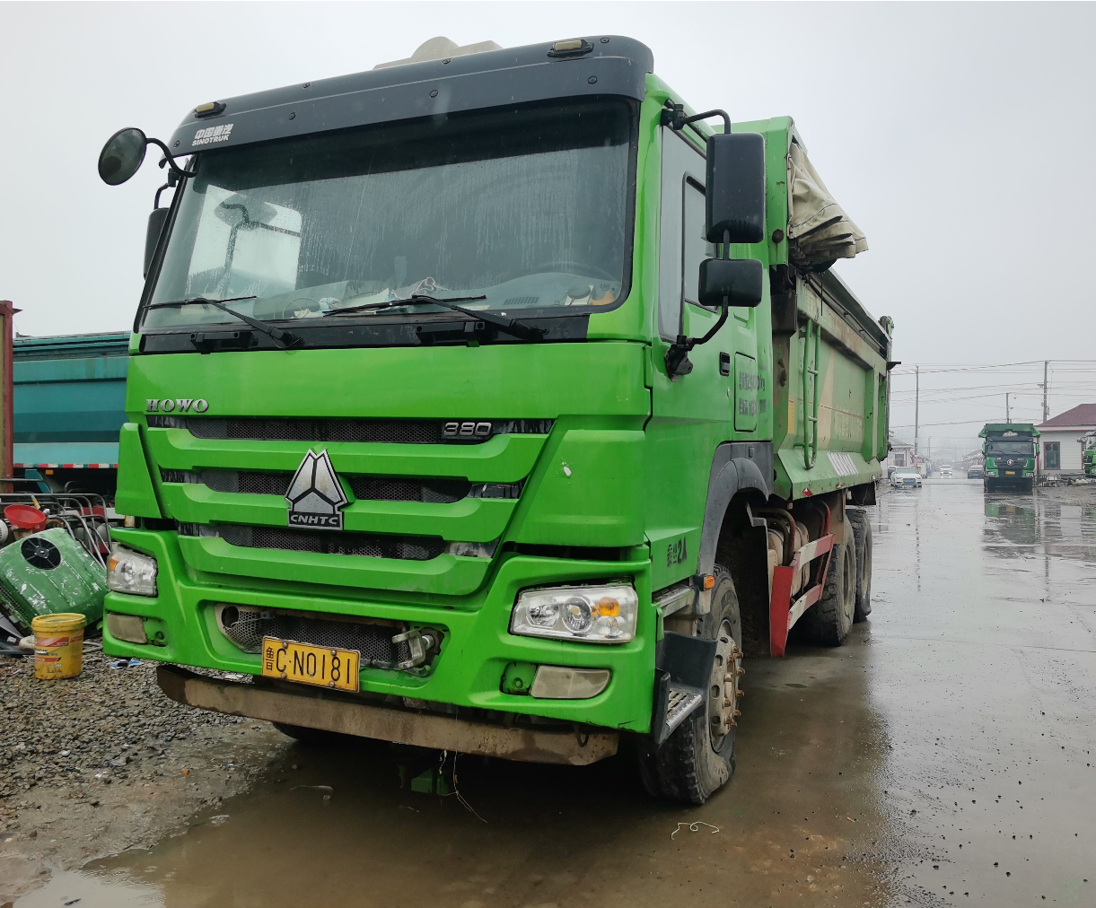 重汽豪沃 HOWO-7 380马力 6×4 自卸车 2