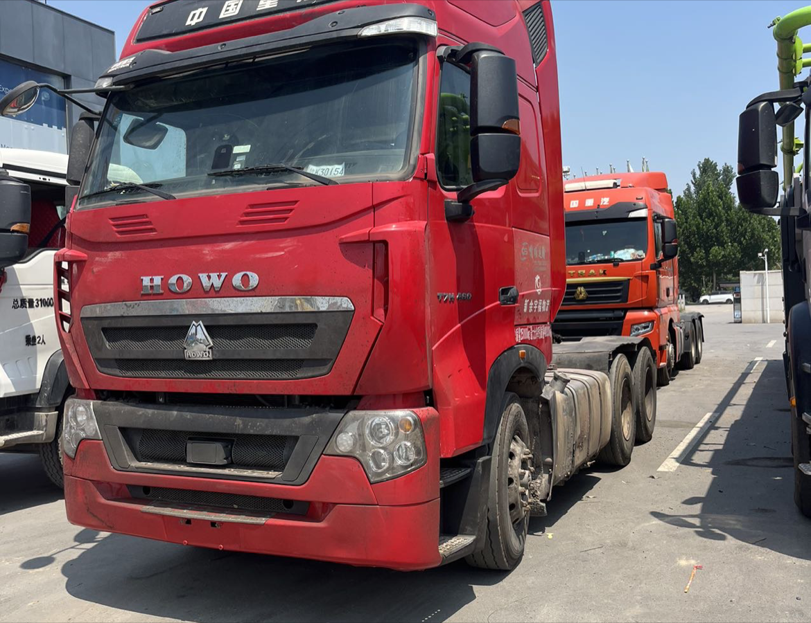 重汽豪沃 HOWO T7H重卡 460马力 6×4 牵引车