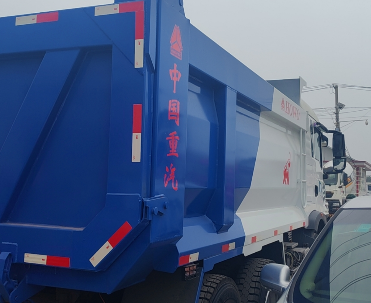 重汽豪沃 HOWO TX7 460马力 6×4 自卸车 2