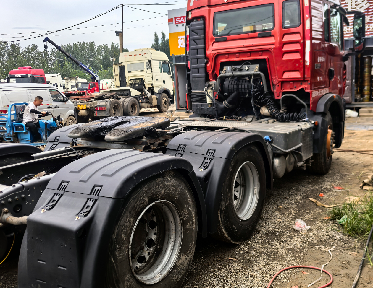 重汽豪沃 HOWO TX 460马力 6×4 牵引车 2