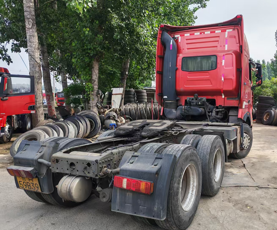 重汽豪沃 HOWO T7H 440马力 6×4 牵引车 2