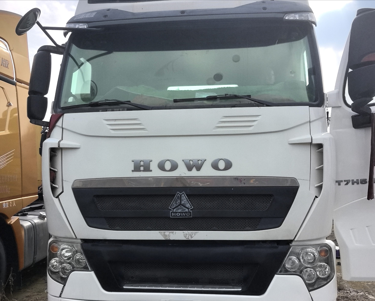 重汽豪沃 HOWO T7H 540马力 6×4 牵引车 2