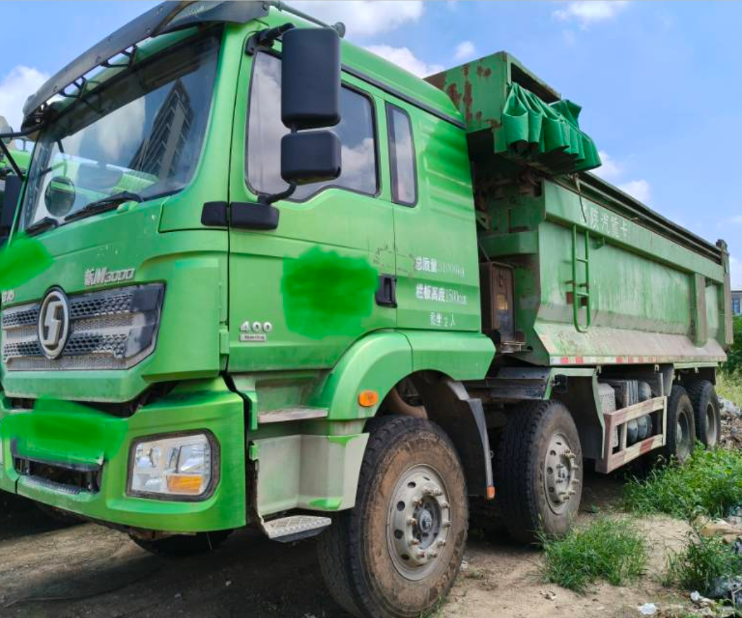 陕汽 德龙新M3000 400马力 8×4 自卸车