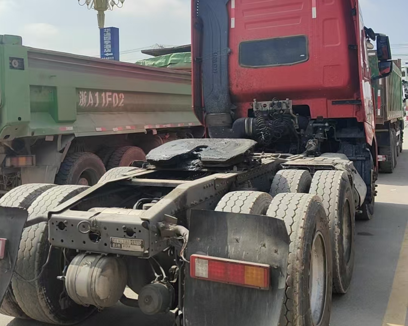 重汽豪沃 HOWO TH7 500马力 6×4 牵引车 2