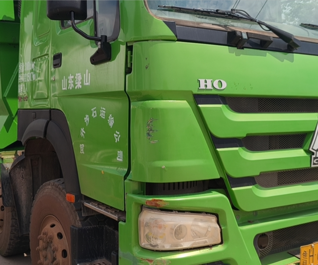 重汽豪沃 HOWO-7 380马力 8×4 自卸车