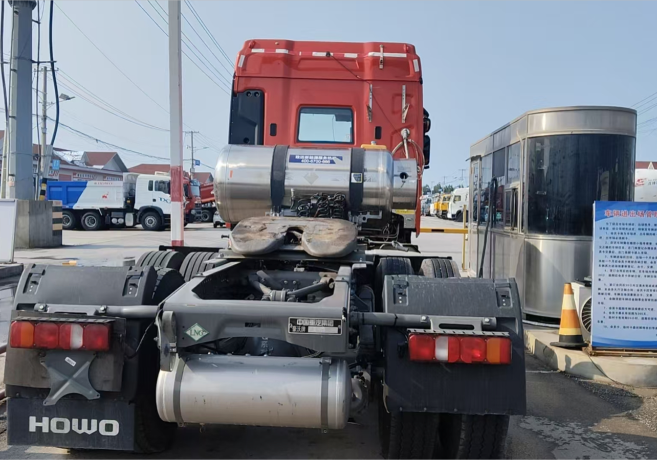 重汽豪沃 其他车系 510马力 6×4 牵引车 2