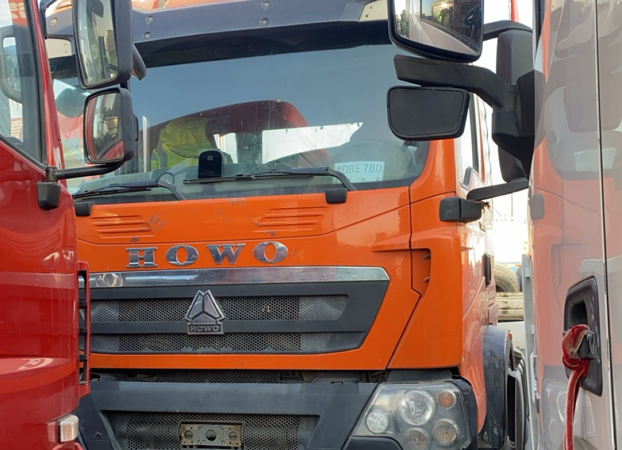 重汽豪沃 HOWO TX 460马力 6×4 牵引车
