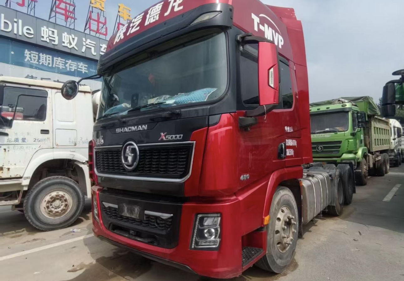 陕汽 德龙X5000 480马力 6×4 牵引车