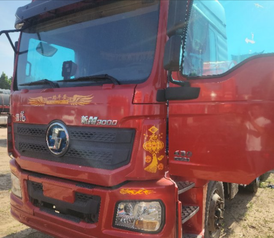 陕汽 德龙M3000 430马力 6×4 牵引车