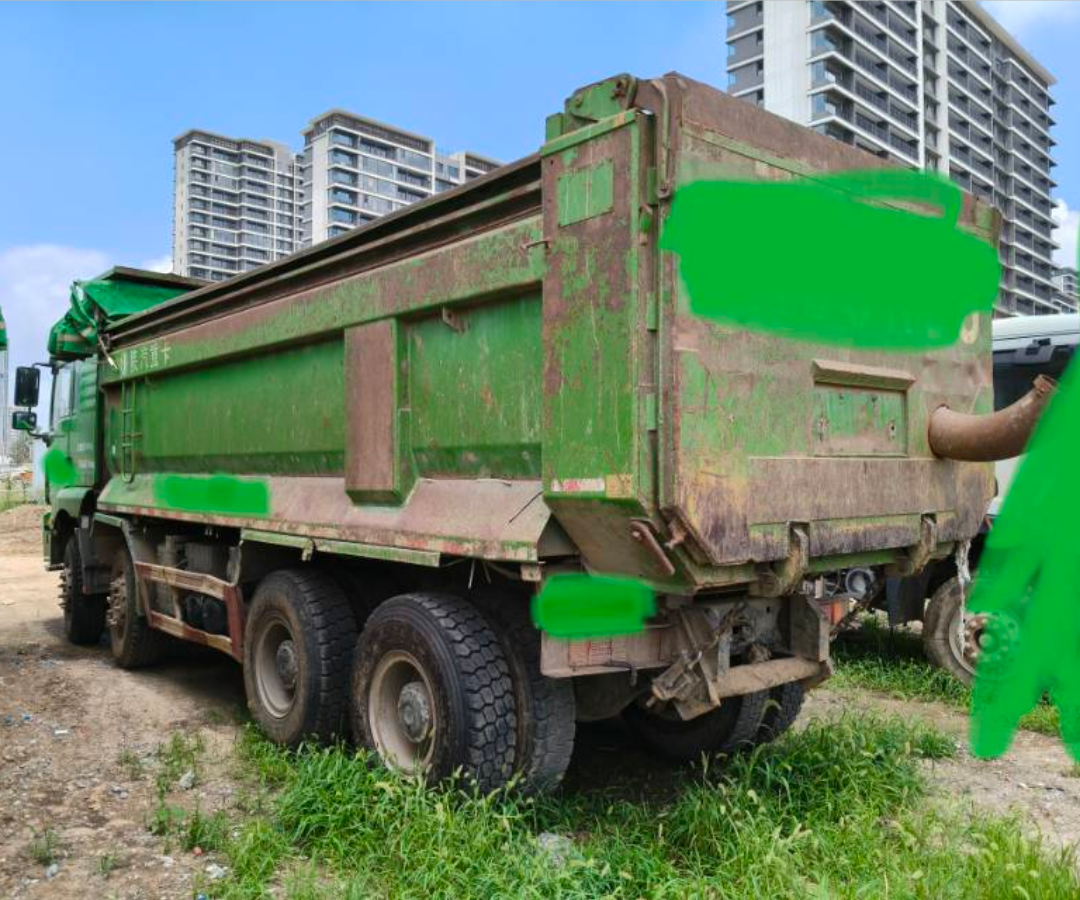 陕汽 德龙新M3000 400马力 8×4 自卸车 2