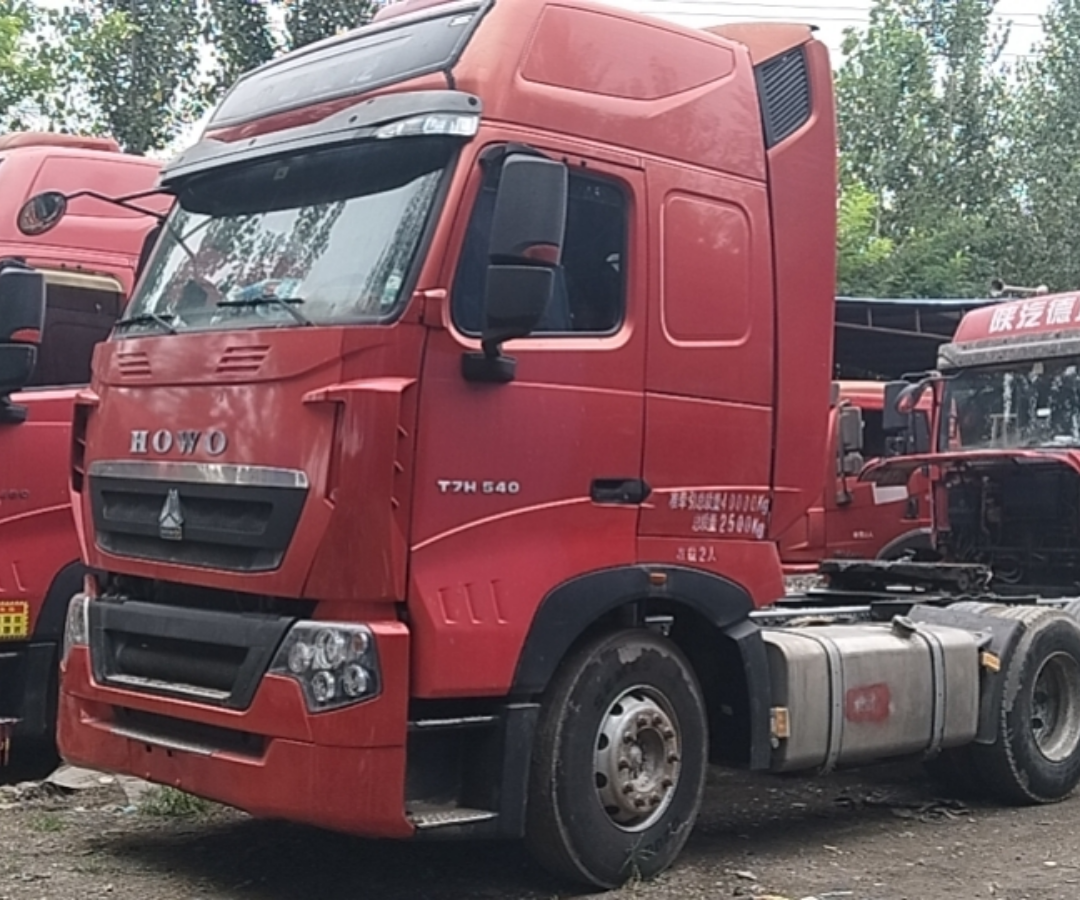 重汽豪沃 HOWO T7H 540马力 6×4 牵引车