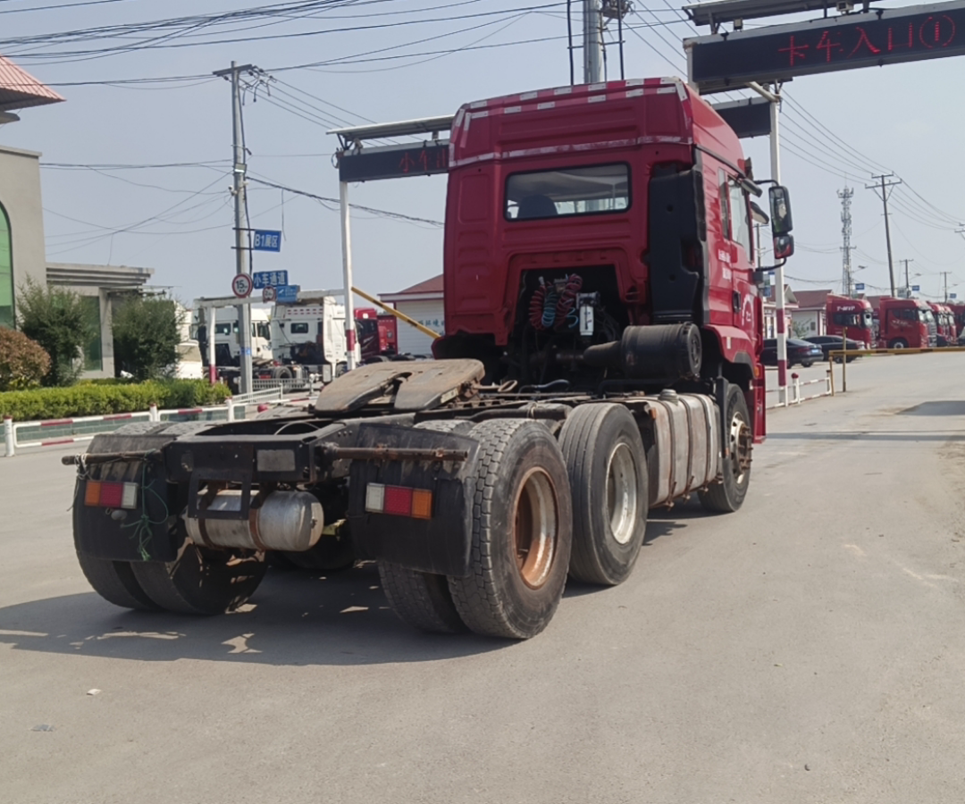 陕汽 德龙M3000S 460马力 6×4 牵引车 2